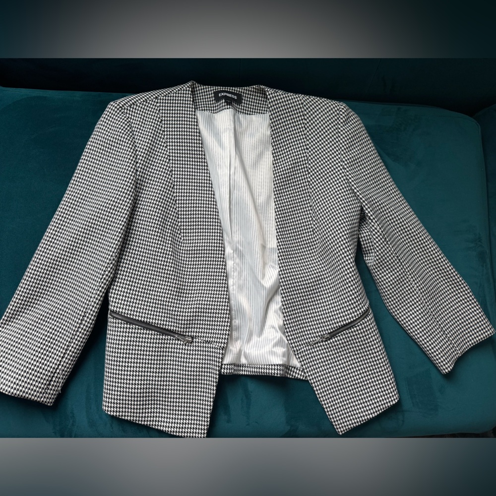 Express Black and White Houndstooth Blazer (8)